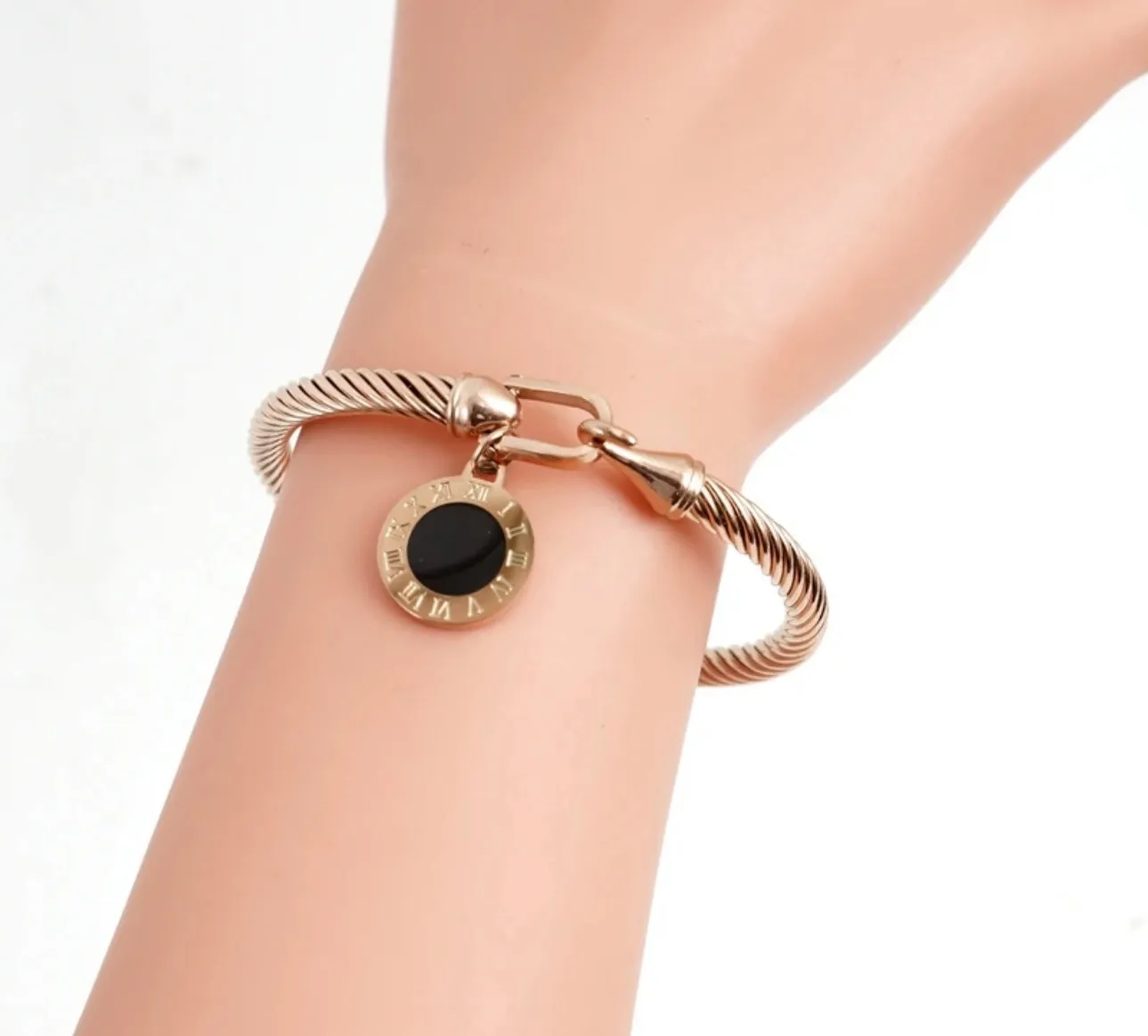 Bracelet - Onyx Pendant Bracelet
